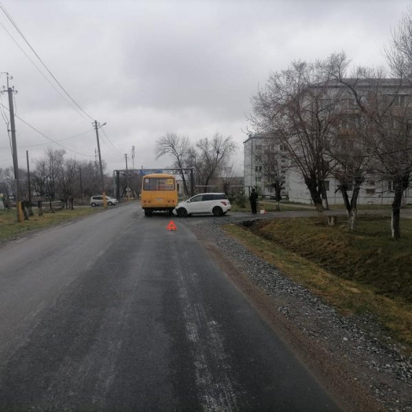 Полиция проводит проверку по факту автоаварии с участием автобуса в Приморье